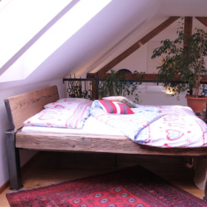 Bett Sonderanfertigung Altholz