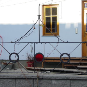 Zaun-geschmiedet